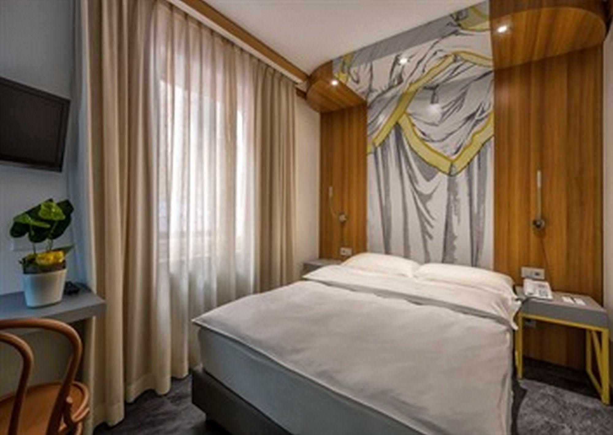 אסקונה Albergo Carcani By Ketty & Tommy מראה חיצוני תמונה